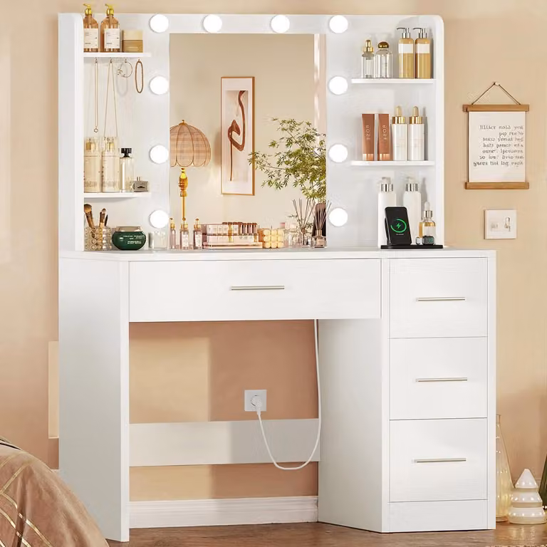 Comò da trucco con specchio, illuminazione, presa di corrente, 4 cassetti, 4 ripiani, 5 ganci per gioielli, colore bianco