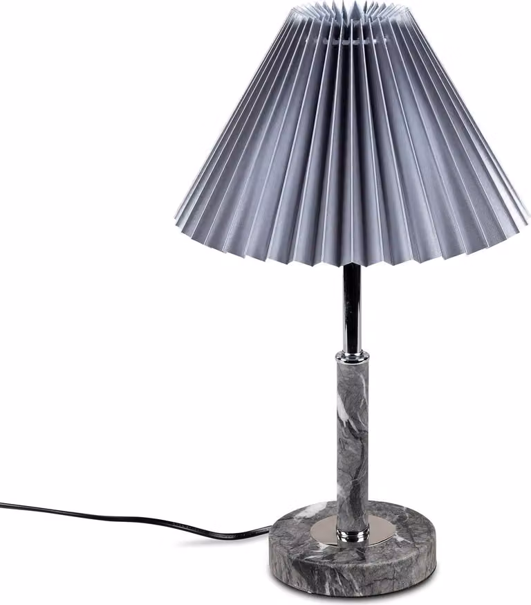 Lampada da tavolo grigia con paralume plissettato formano