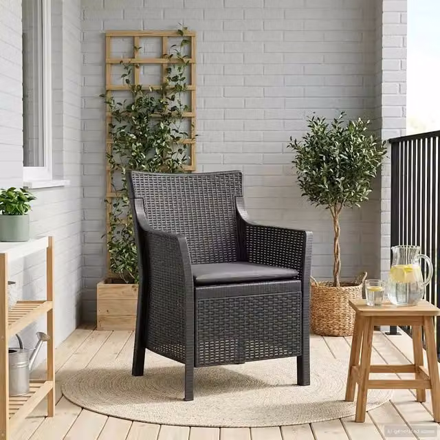 Divano Sedia-Poltrona Antracite in Plastica dal Design Minimalista per Giardino e Terrazzo – 1