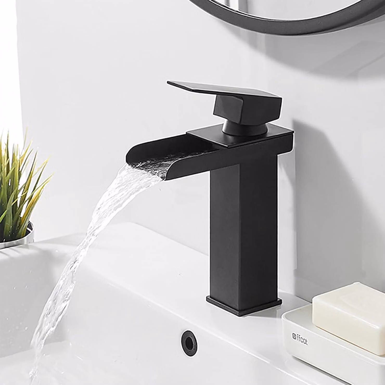 Cascata per rubinetto, nera, in acciaio inossidabile e ottone, di dimensioni ridotte, ideale per la cucina