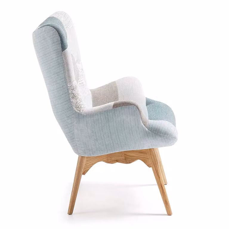 Poltrona imbottita in tessuto patchwork multicolore con struttura in legno di faggio Mobili 2G H: 96 cm, L: 78 cm, P: 70 cm