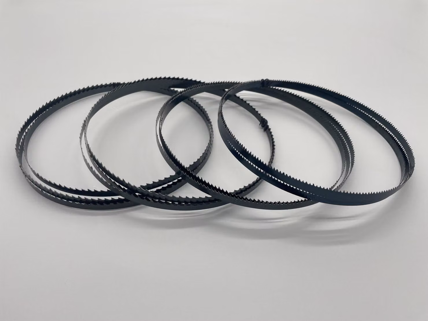 Lama per sega a nastro con denti affilati, assortimento da 1400 mm, confezione da 4 pezzi