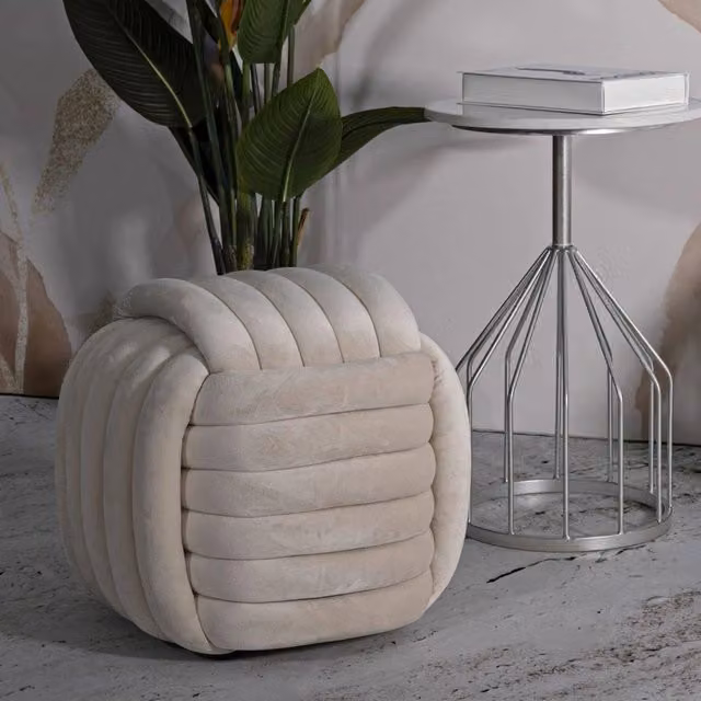 Pouf Bozzente DMORA beige, poltrona multiuso e poggiapiedi cilindrico in tessuto, L/P/H: 45 x 45 x 45 cm – 1