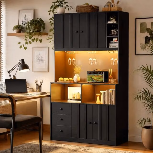 Colonna da cucina LED con vetrina, prese e 3 portabicchieri, ripiano regolabile per cucina, nera, 100 × 40 × 180 cm