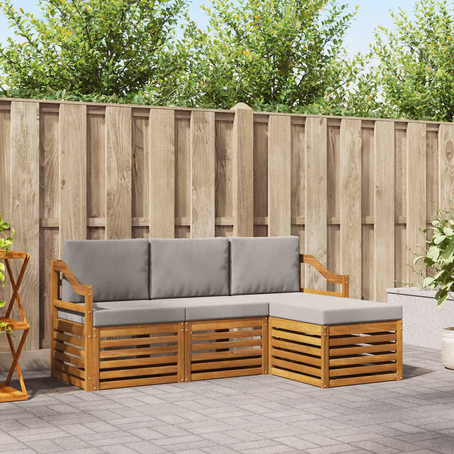 Set di divani da esterno vidaXL a forma di L in legno di acacia con cuscini, Grigio e Bianco