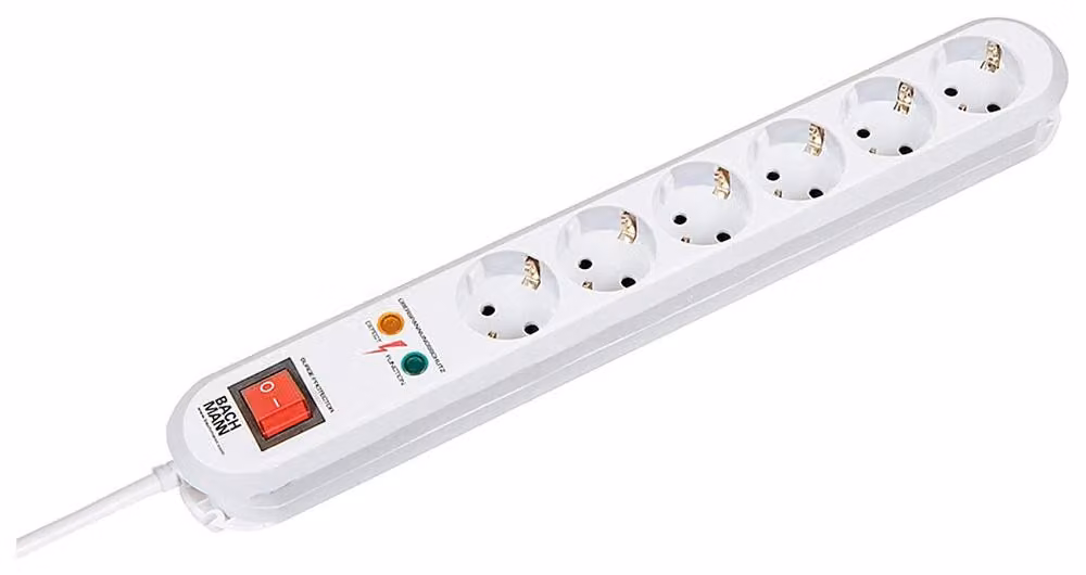 Bachmann SMART 6xCEE7/3 ws 1xSPD 1xinterruttore, cavo da 1,5 m, CEE7/7
