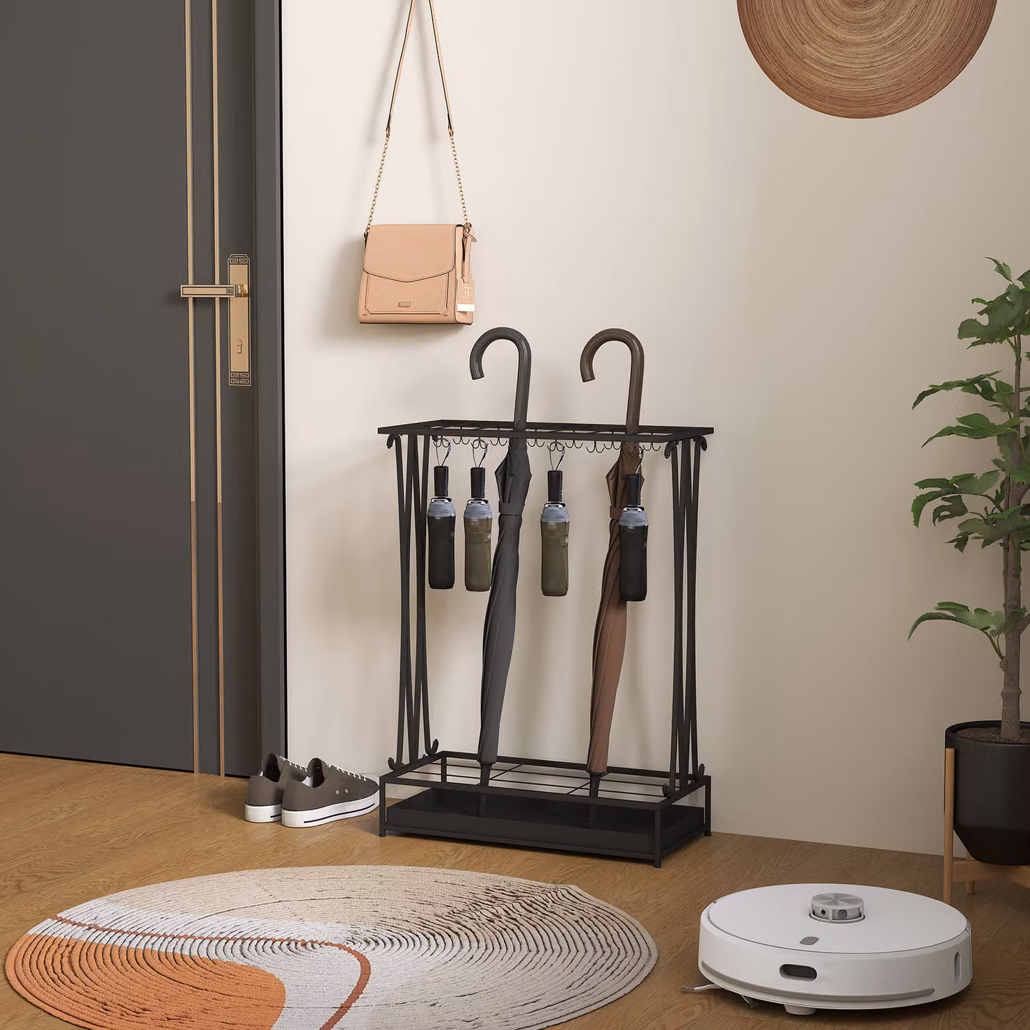 Portaombrelli HOMCOM in metallo nero con vaschetta per l'acqua, 24 ganci e 21 fori, L: 50 cm, P: 24 cm, H: 68 cm – 2