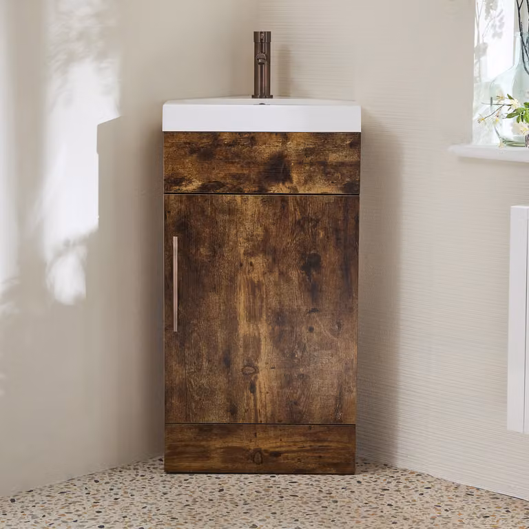 Mobile Bagno a Terra Angolare Rovere Scuro da 450mm con Lavabo e Maniglia con Barra a T in Bronzo Spazzolato - Cluo