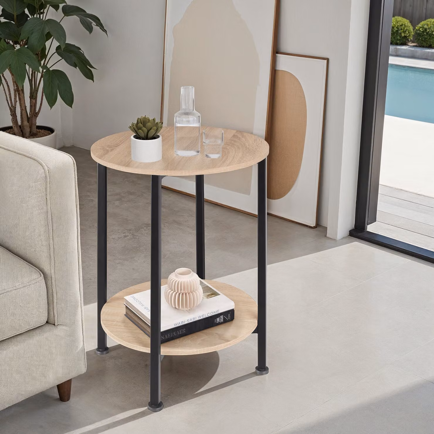 Tavolino rotondo Tectake in stile industriale con finitura opaca, disponibile nei colori nero, beige o marrone, L: 45 cm, P: 64 cm, H: 75 cm – 1
