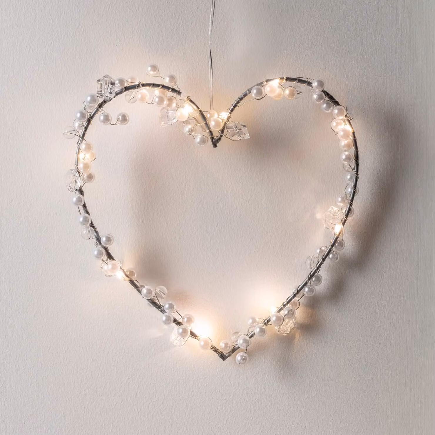 Micro LED a forma di cuore, color perla, alimentato a batteria, con timer, dimensioni 18x17 cm