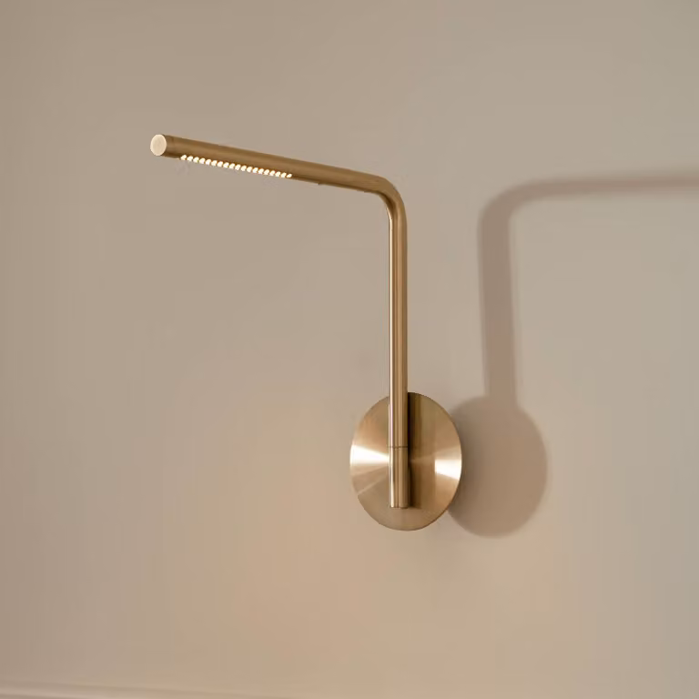 UMAGE Applique da parete a LED Omni Pivot, dimmerabile, Ottone / Oro, Camera da letto, Alluminio, Design, Applique a LED