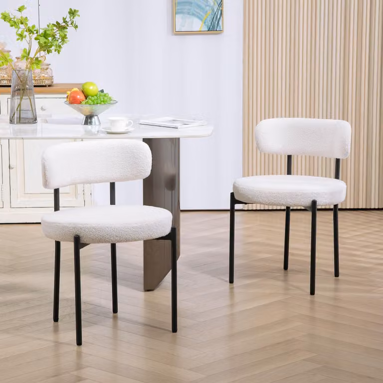 Set di 2 sedie da pranzo – Comode sedie rivestite in pile, con gambe in acciaio, color crema