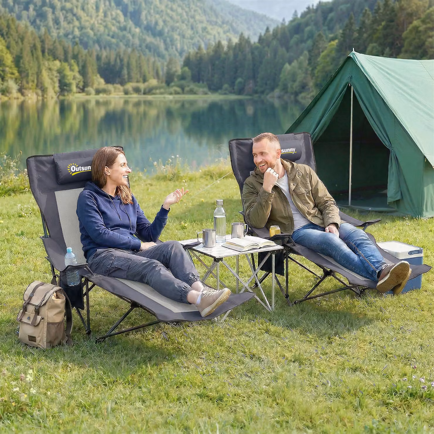 Set da 2 sedie da campeggio pieghevoli Outsunny con schienale regolabile, poggiapiedi e portabicchiere, Grigio Scuro – 2