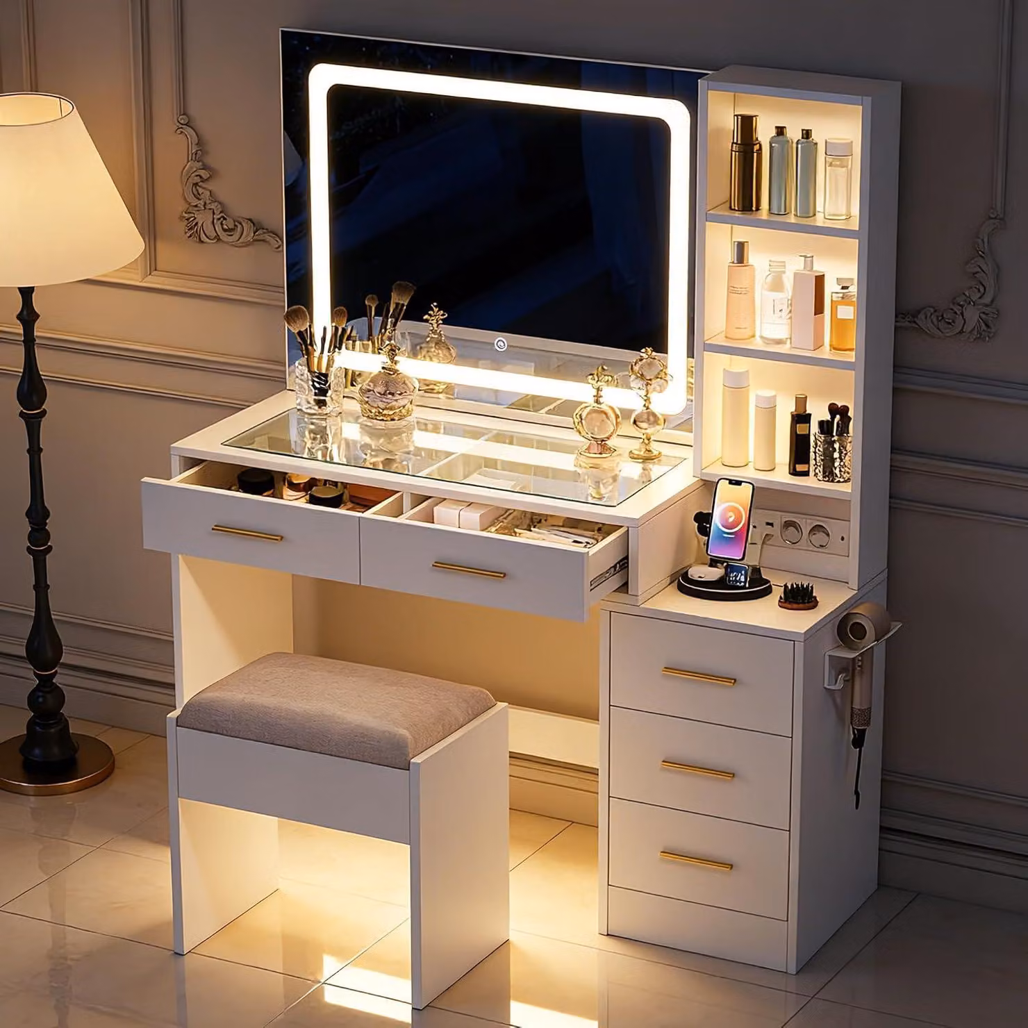 Set da trucco INONEFT con specchio a LED, porta di ricarica e spazio contenitivo. Ampio tavolino da trucco con specchio e sgabello, dotato di 7 cassetti e 4 ripiani