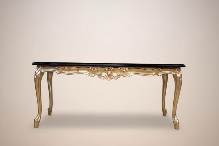 Tavolino da caffè "Casa Padrino Barock" in stile pomposo, design di Harald Glööckler, realizzato in legno di faggio, colore nero/oro, dimensioni 121 x 66 x 47 cm