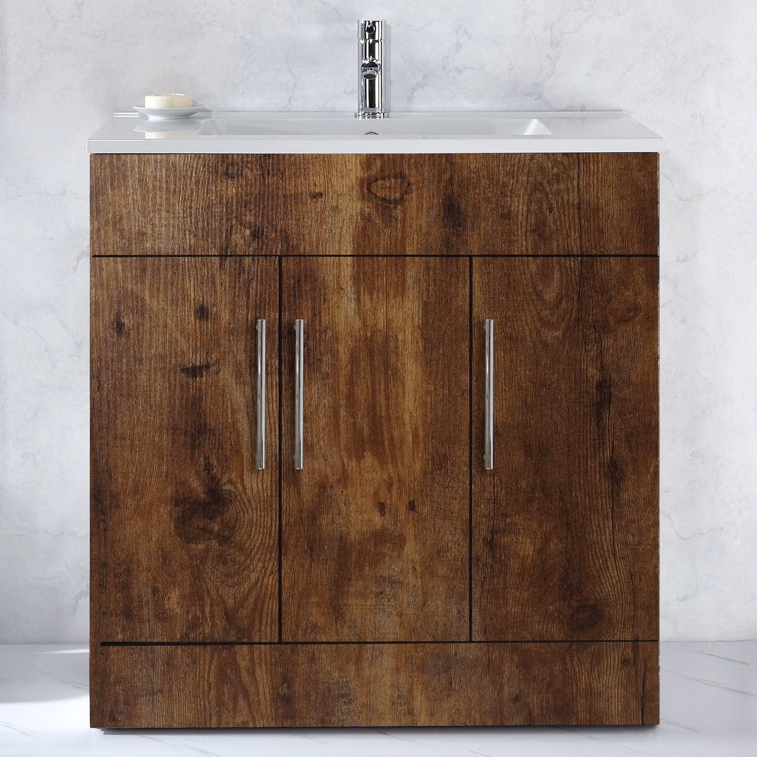 Mobile Bagno a Terra Rovere Scuro da 810mm con Lavabo e Maniglie con Barra a T Cromate - Cluo