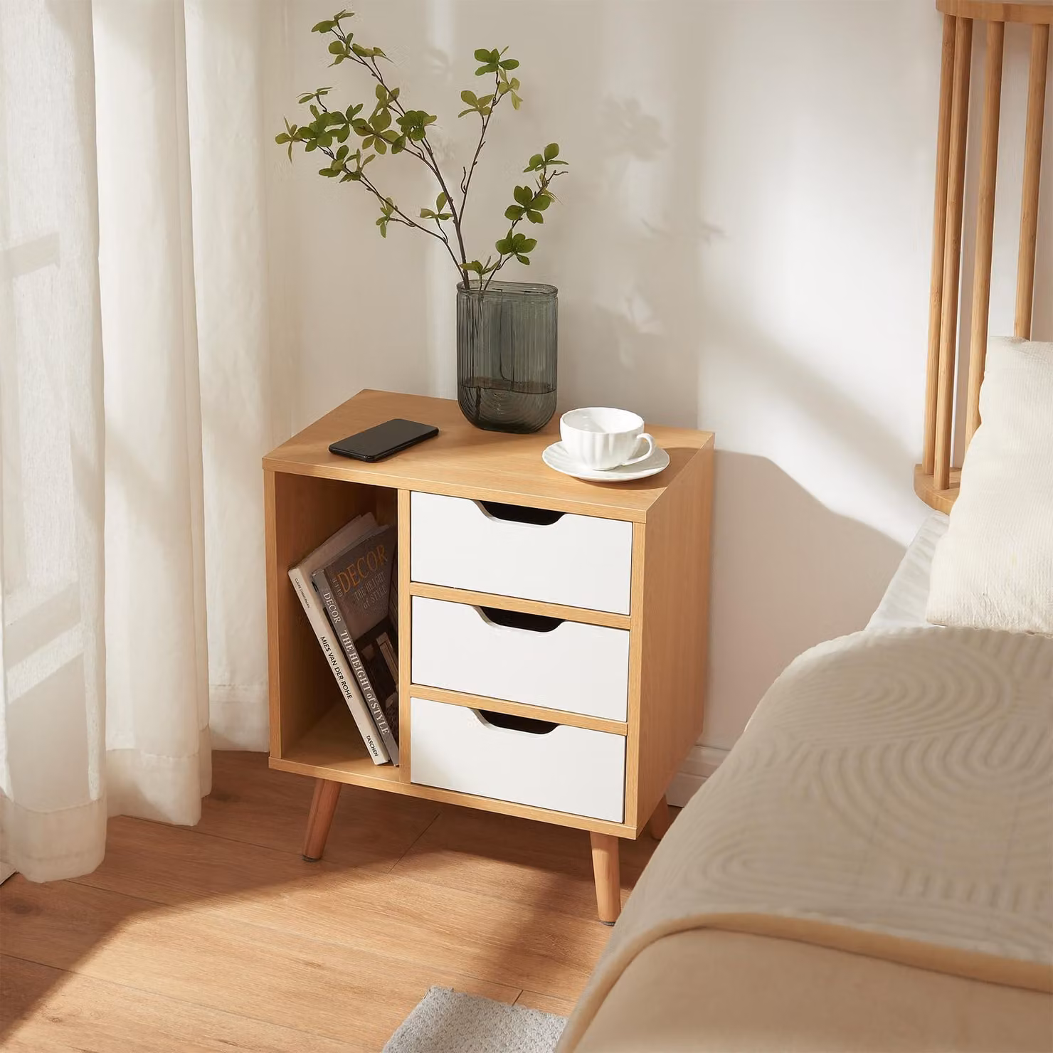 Comodino "Bordkak" con 3 cassetti e 1 ripiano 55 x 48 x 30 cm Gambe in legno effetto rovere/bianco
