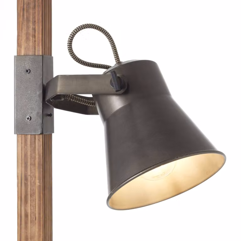 Brilliant Lampada da terra Plow, Legno scuro, Soggiorno / Sala da pranzo, Legno, Industriale, Lampada da terra