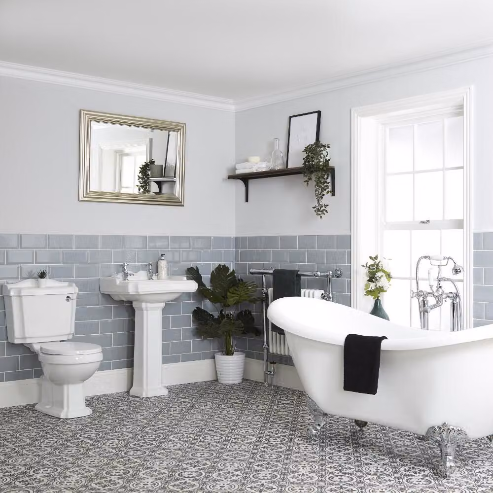 Set Bagno con Vasca Freestanding, Lavabo su Colonna e Sanitario WC Monoblocco - Regent