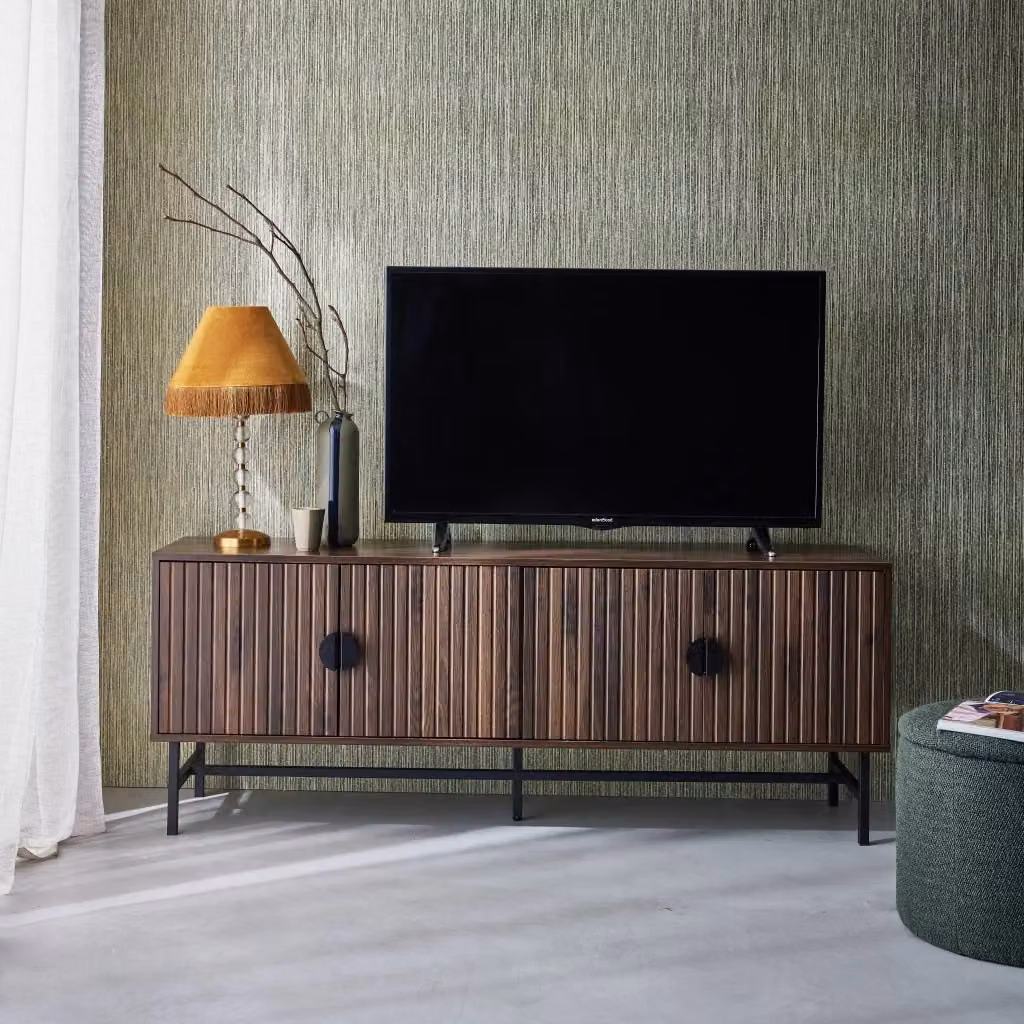 Mobile TV Sweeek in stile industrial con effetto legno scanalato, nero e marrone scuro, L: 160 cm, P: 39 cm, H: 60 cm – 2