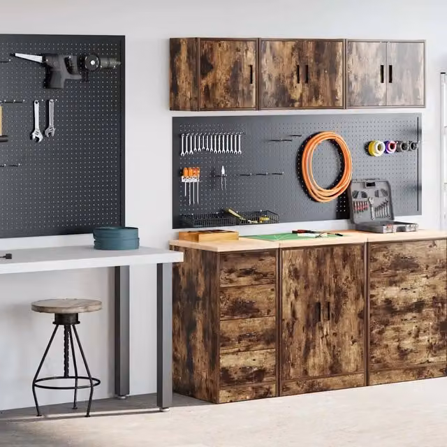 Set di 2 armadi da giardino vidaXL in legno di pino color marrone con ante a battente e ripiani interni