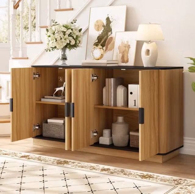 Madia moderna Qavryl con effetto onde e finitura naturale beige e marrone L: 139 cm, H: 75 cm, P: 40 cm