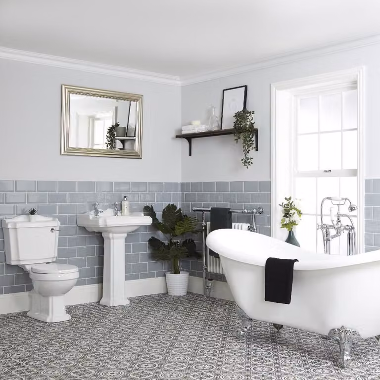 Set Bagno con Vasca Freestanding, Lavabo su Colonna e Sanitario WC Monoblocco - Regent