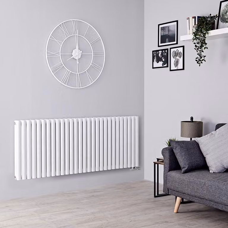 Radiatore Orizzontale Bianco di Design con Attacchi Centrali - 2070W - 635 x 1647mm - Revive Caldae