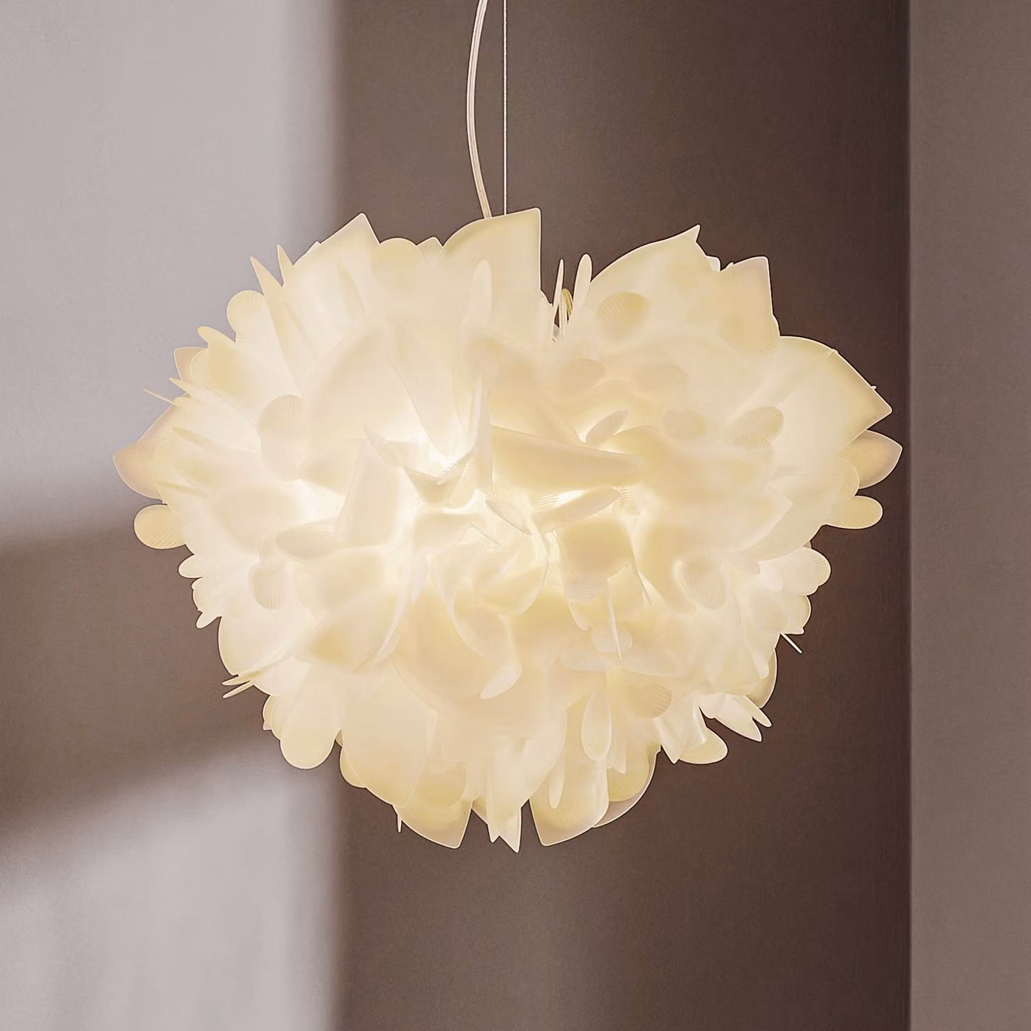 Slamp Lampada a sospensione Veli, dimmerabile, Bianco / Opale, Soggiorno / Sala da pranzo, Plastica, Design, Lampada a sospensione