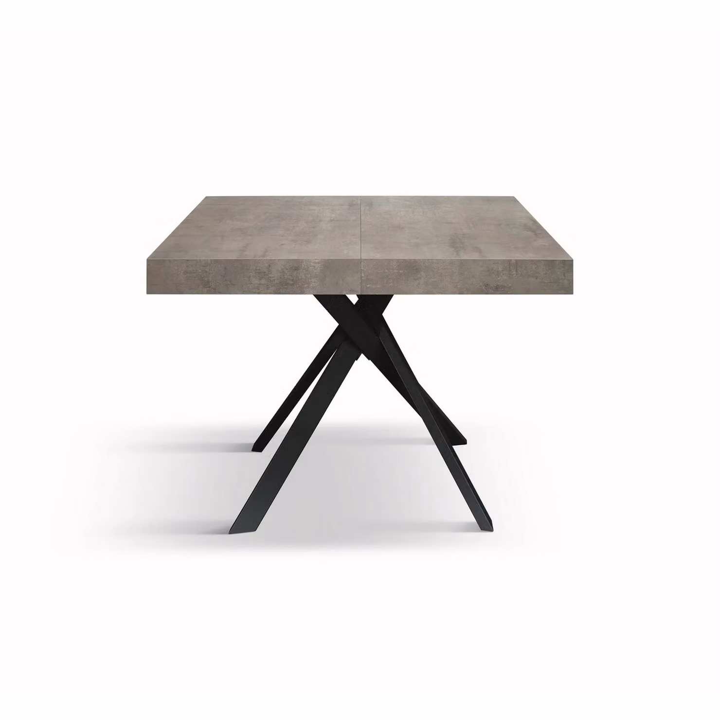 Tavolo FORTE DEI MARMI in legno, finitura grigio cemento e gambe incrociate in metallo antracite, allungabile 95×90 cm – 145 x 90 cm
