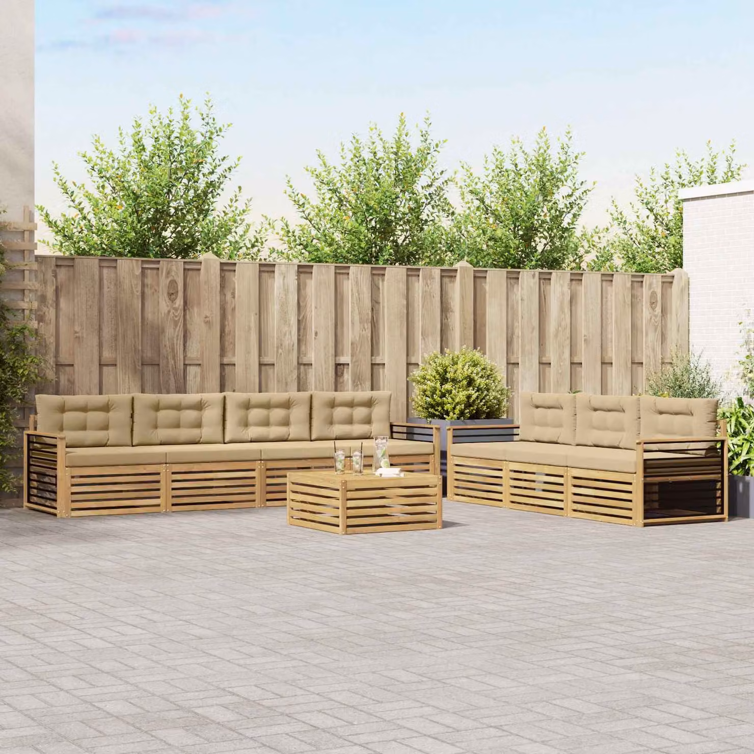 Set di divani da esterno vidaXL a forma di U composto da 8 pezzi con tavolino da caffè, in legno di acacia trattato e tessuto bianco e beige