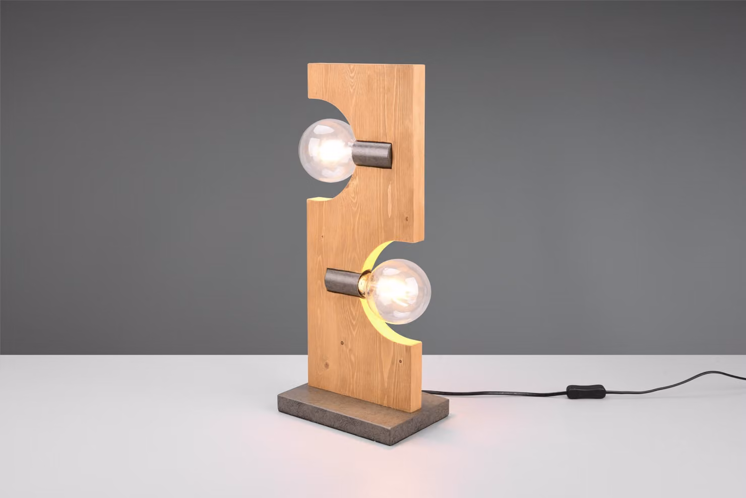 Lampada da tavolo in legno TAILOR di Trio 514300230