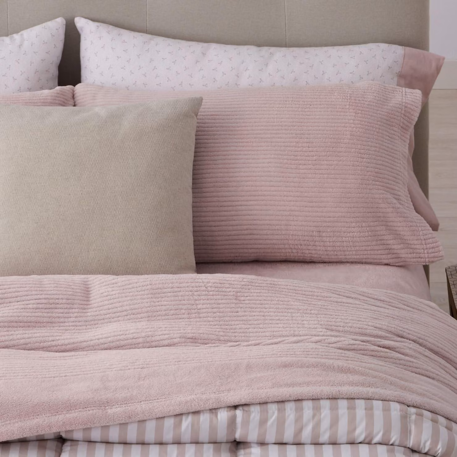 Biancheria da letto bianca in tessuto Coralina, per letto di 135 cm (disponibili anche altre misure), design 965, colore nude (135 x 190/200 cm)