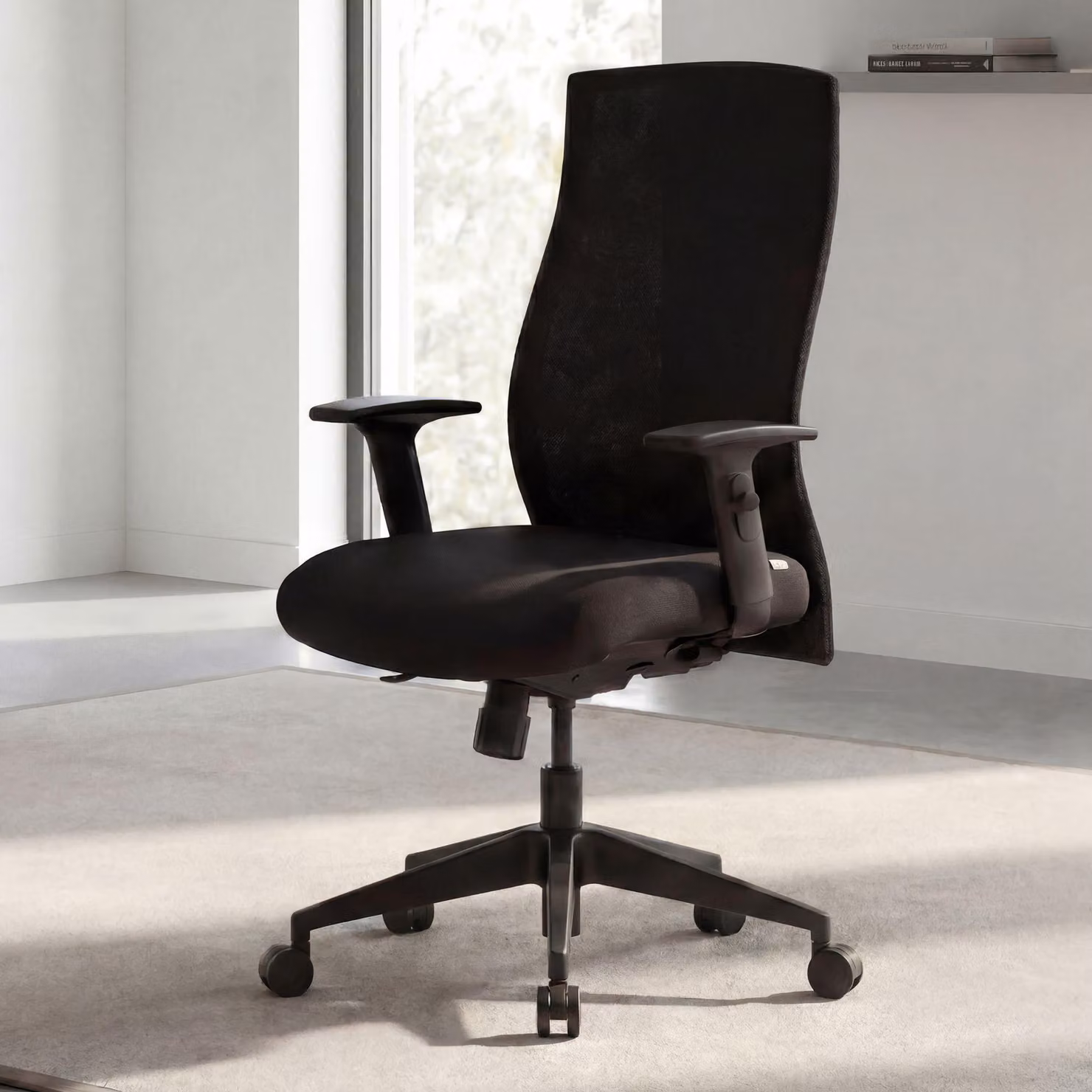 FineBuy Sedia da ufficio Rivestimento in tessuto nero Sedia da scrivania di design Poltrona direzionale Braccioli Sedia girevole Imbottitura 120 kg