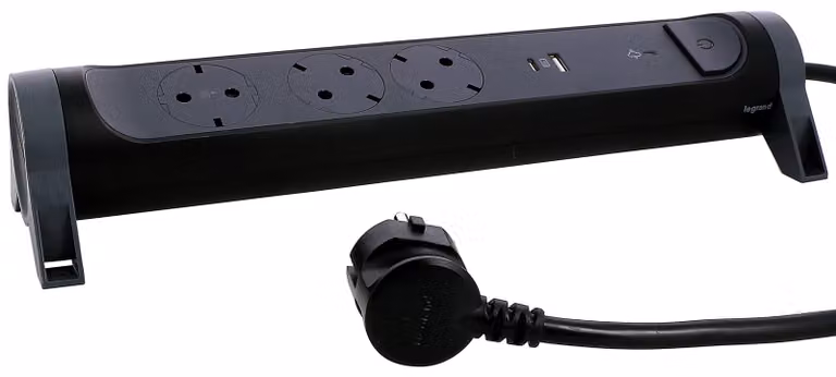 Ciabatta girevole Legrand 3x prese, USB-A, USB-C, SPD, cavo da 1,5 m nero 694512