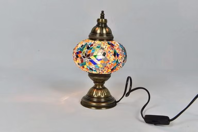 Lampada da tavolo turca fatta a mano multicolore Illuminazione d'atmosfera Lampada da notte orientale