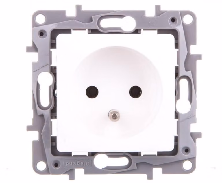 Presa di corrente Legrand Niloé 764540 bianco
