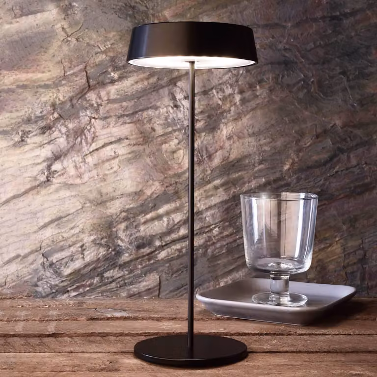 Deko-Light Lampada LED da tavolo Miram accu, dimming, nero Miram, dimmerabile, Nero, Soggiorno / Sala da pranzo, Alluminio, Moderno