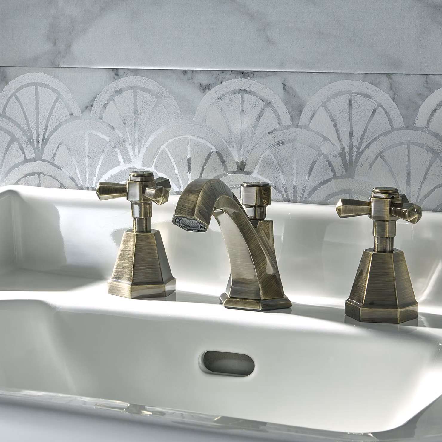 Rubinetto Miscelatore per Lavabo a 3 Fori - Ottone Spazzolato - Earlham