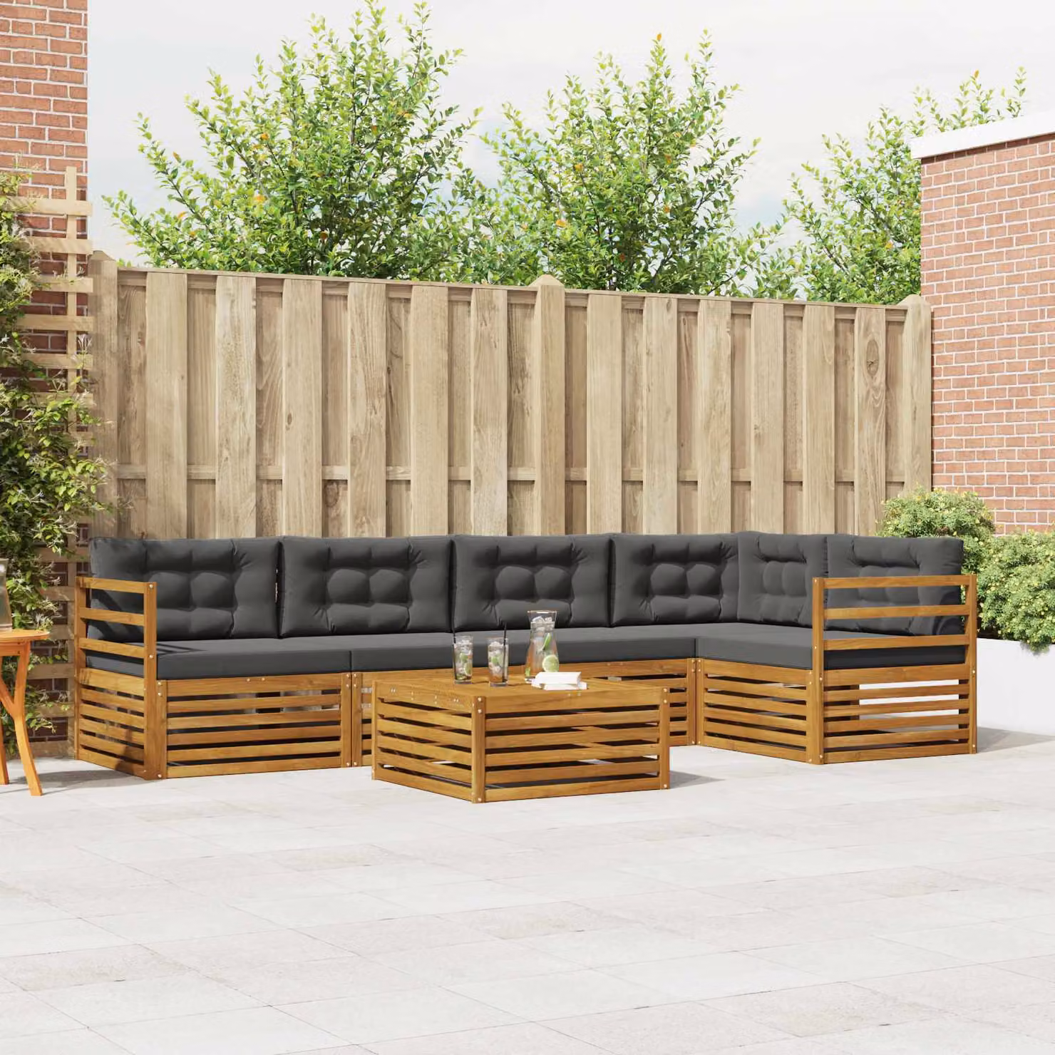 vidaXL Set di divani da esterno a L composto da 6 pezzi in legno di acacia con cuscini beige e antracite