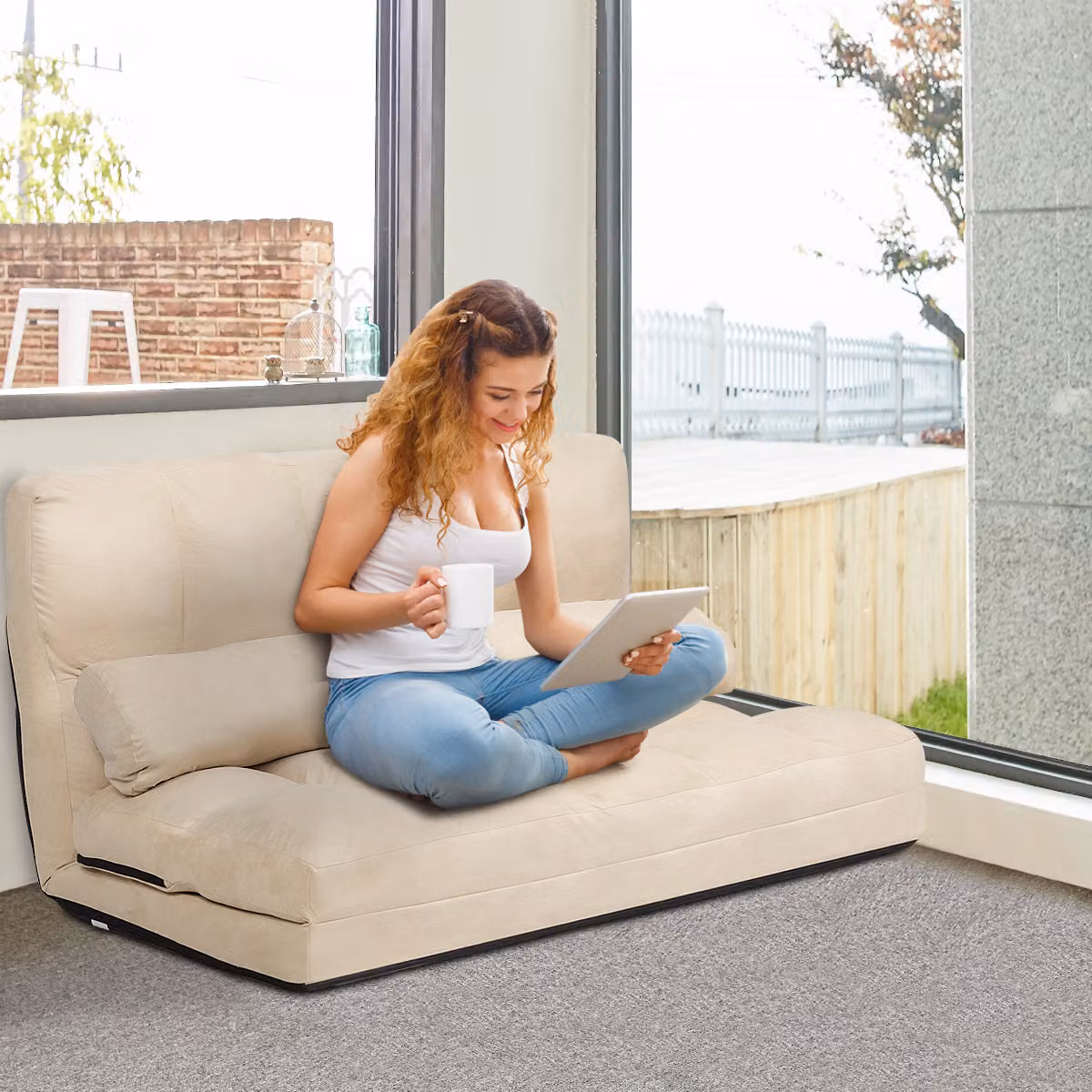 Divano letto COSTWAY con 2 cuscini, divano letto con schienale regolabile a 6 livelli, divano pieghevole, divano da terra per camera da letto, soggiorno e balcone (beige)
