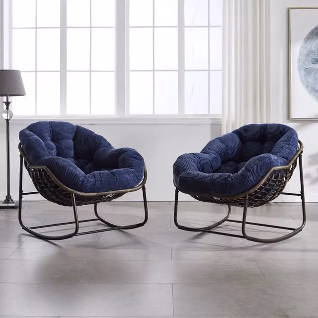 Sedia a dondolo in rattan sintetico con struttura in acciaio e cuscino, blu navy 78 × 106 × 90 cm