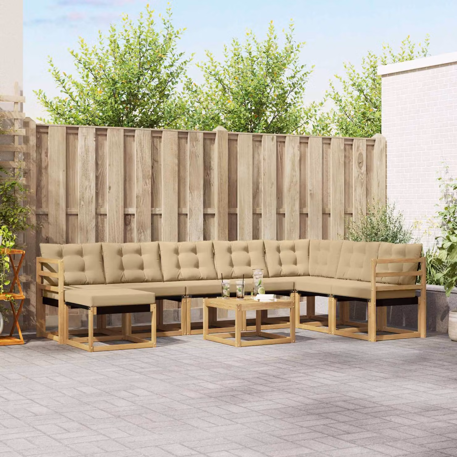 vidaXL Set di divani da esterno 9 pz a forma di L in legno di acacia con cuscini Bianco, Beige e Marrone