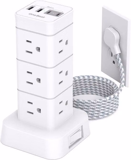 Ciabatta multipresa con 12 prese e 4 porte USB (inclusa una porta USB-C) – con protezione da sovraccarico