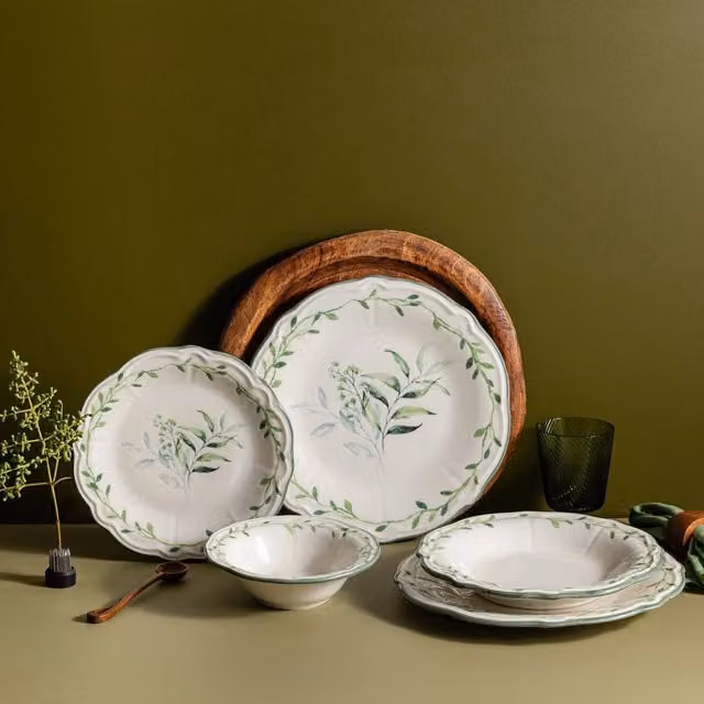 Servizio Piatti DMORA Nonemare in Porcellana Bianca con Decorazione Floreale, Set da 24 Pezzi per Adulti