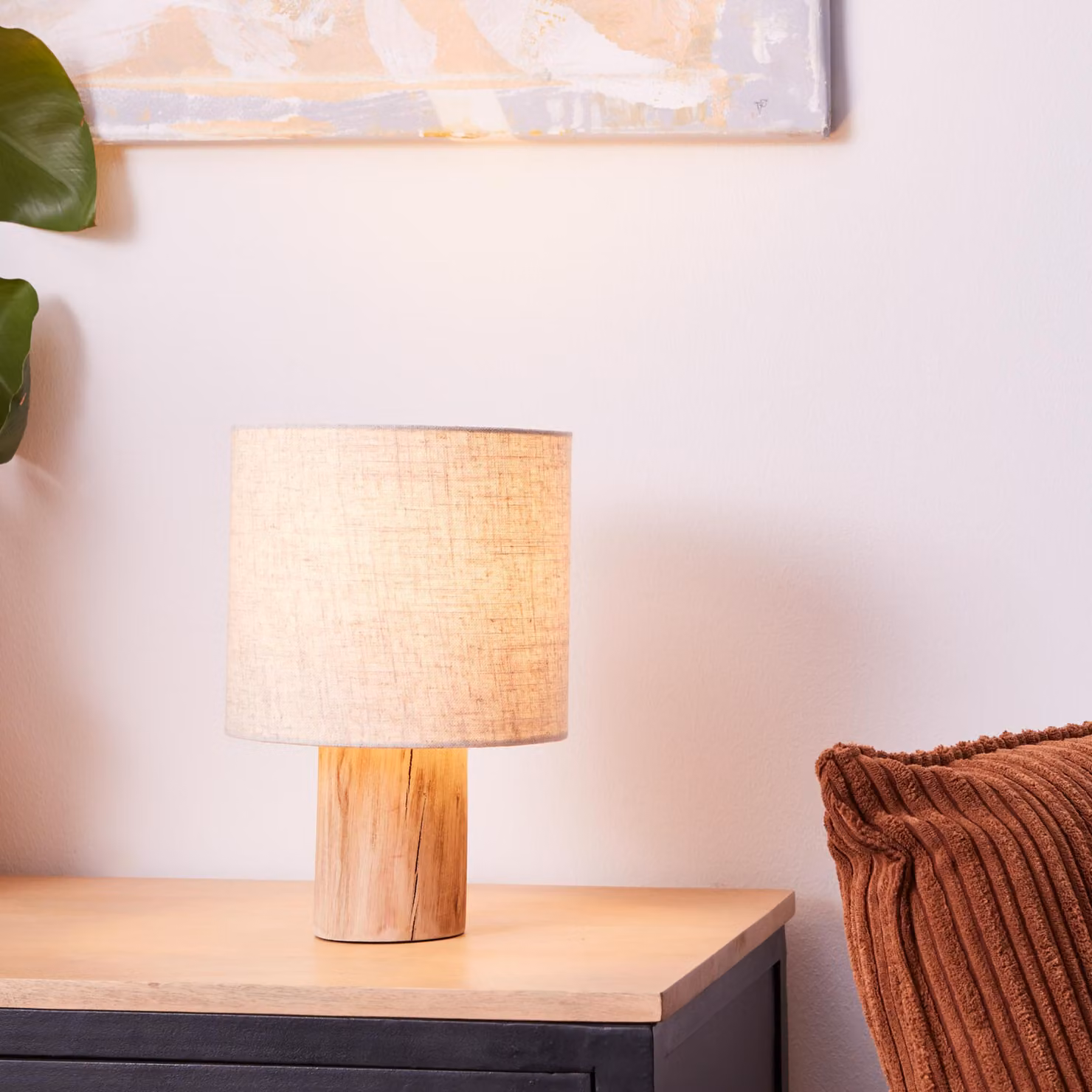 Lampada da tavolo, altezza 30 cm, Ø 20 cm, E27, max. 40 W, interruttore, beige