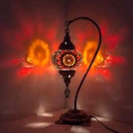 Lampada da tavolo turca con vetro mosaico rosso da 13 cm - Lampada orientale realizzata a mano per un'illuminazione suggestiva