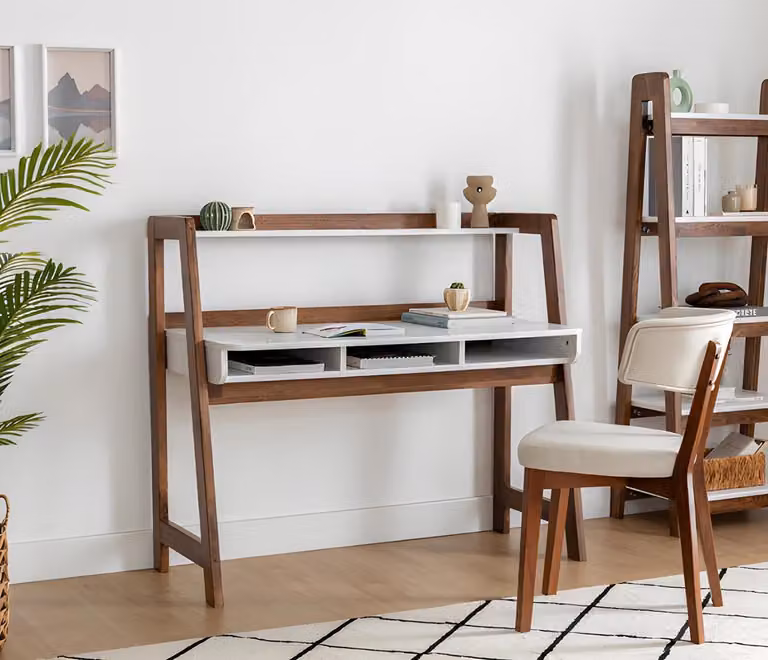 Schicker Arbeitszimmer Tisch Designer Computertische Robuste Holz Möbel