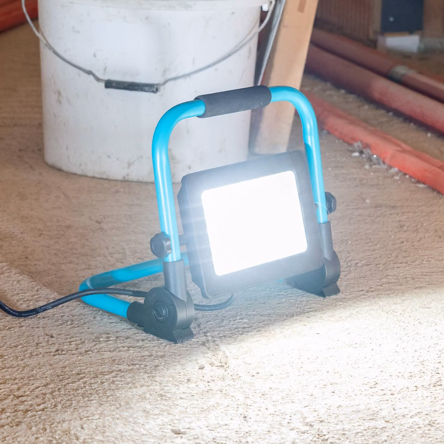 EGLO Faretto da esterno a LED Avelar, nero/turchese, larghezza 31 cm, metallo Avelar, Nero, Alluminio