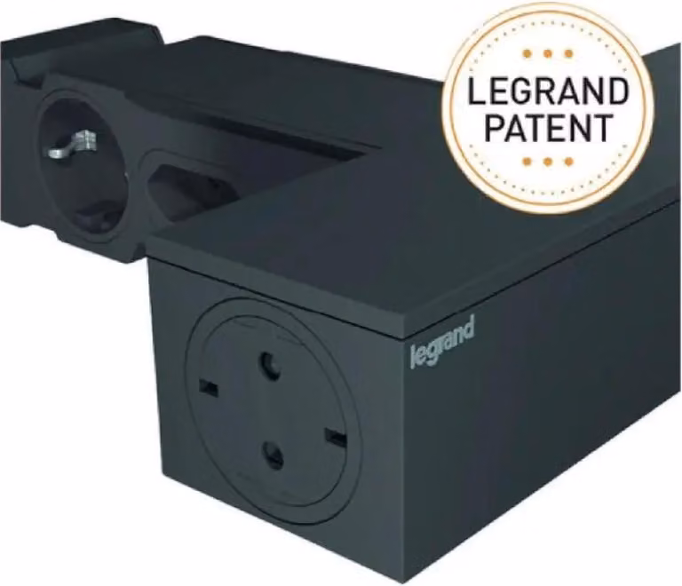 Striscia di prese multiple Legrand TV Corner 4x prese, 4x spine Euro, SPD, 2 m di cavo nero 694515